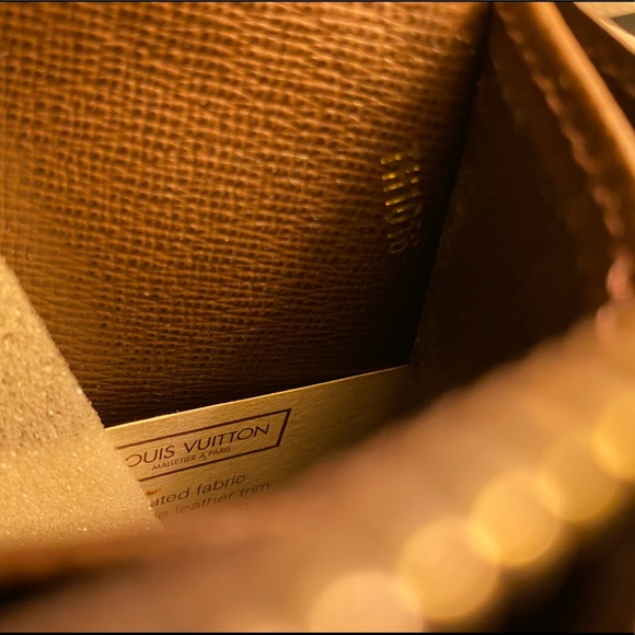 Louis Vuitton Mini Lin Sarah Wallet Ebene - Picture 6 of 6